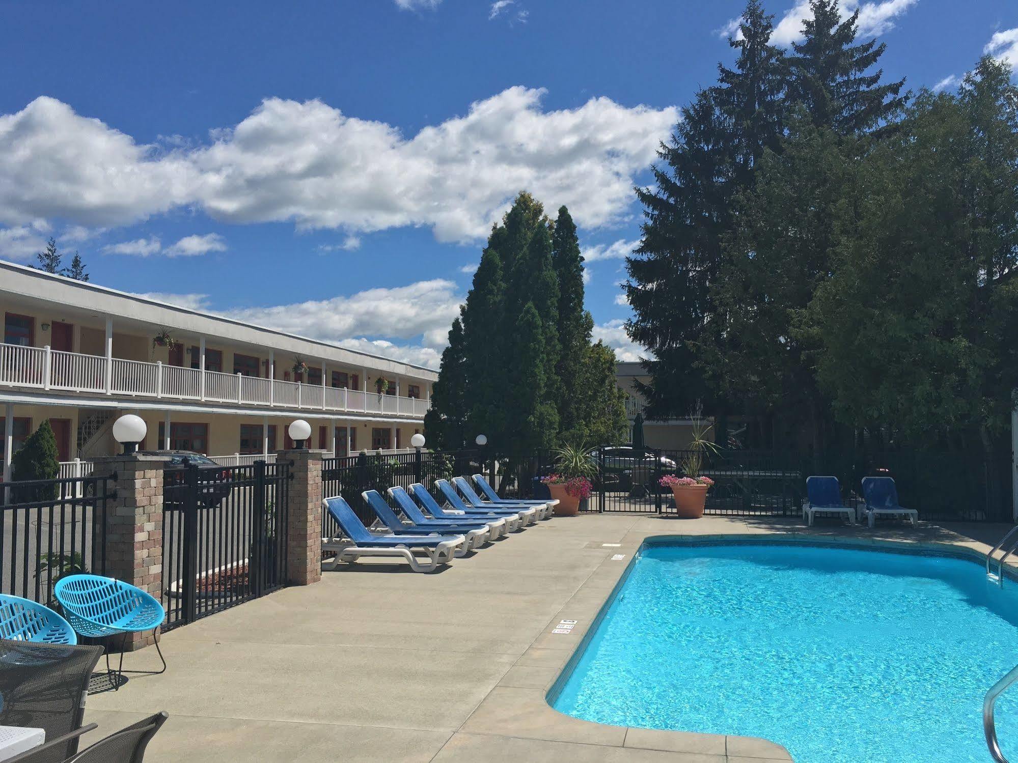 O'Sullivan'S Motel レイク・ジョージ エクステリア 写真